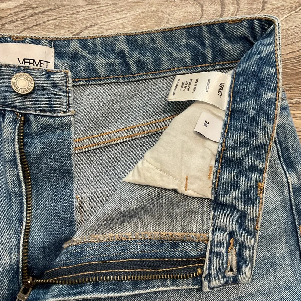 Vervet Rendition Emma Distressed Mom High Rise Light Ribse Cotton Ankle Jeans 28